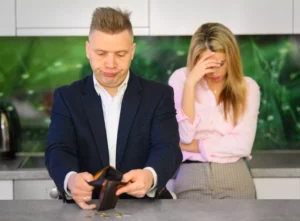 si me divorcio tengo que pagar pension a mi esposa