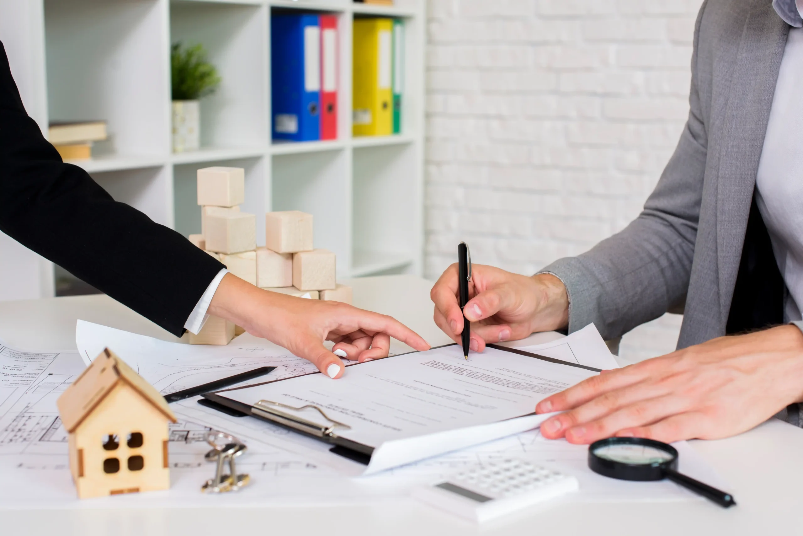 abogado inmobiliario que es