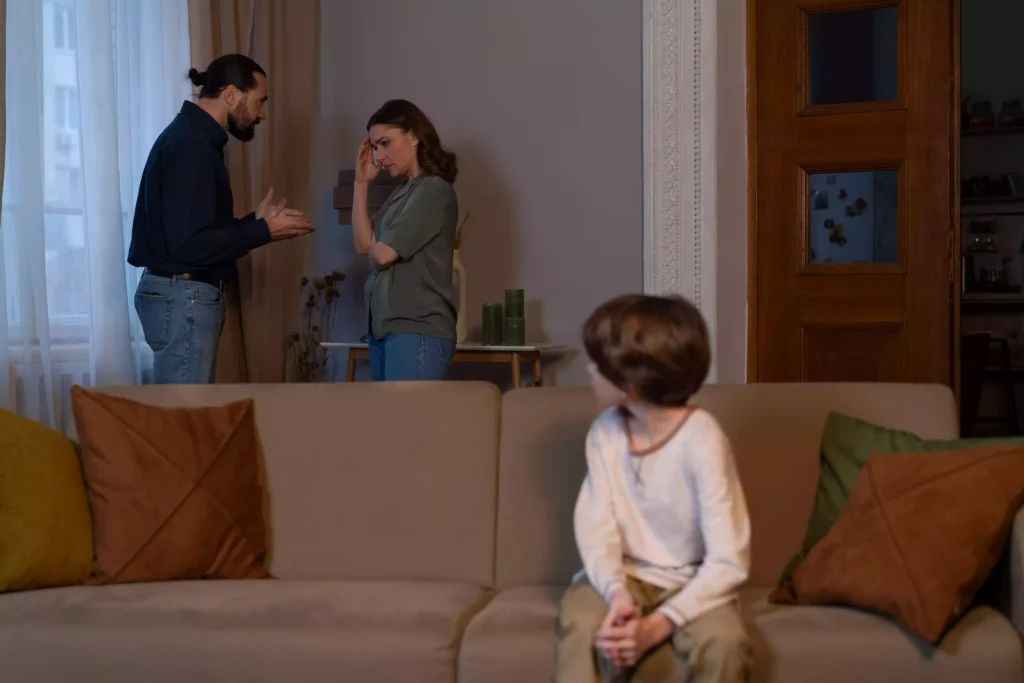 divorcio con hijos quien se queda con la casa