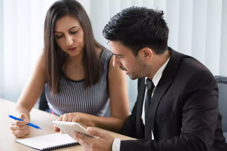 Cómo hacer una demanda de divorcio voluntario