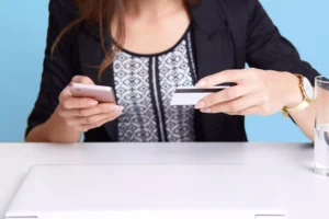 Cómo reclamar los intereses de las tarjetas revolving