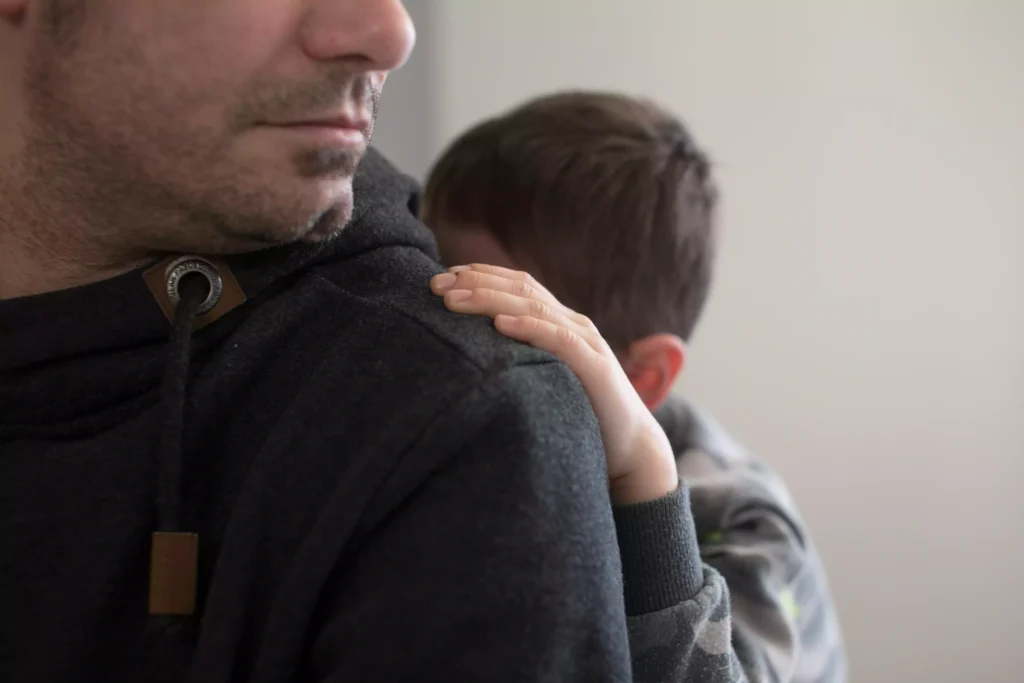 Los padres deben pagar por los delitos de sus hijos