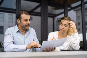 Que indemnización corresponde por despido improcedente