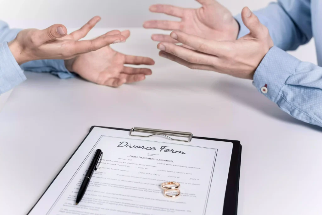 hacer una demanda de divorcio voluntario
