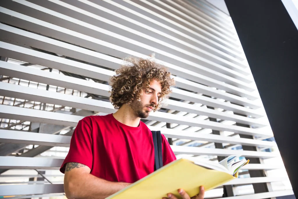 Cursos de arraigo por formación en Barcelona