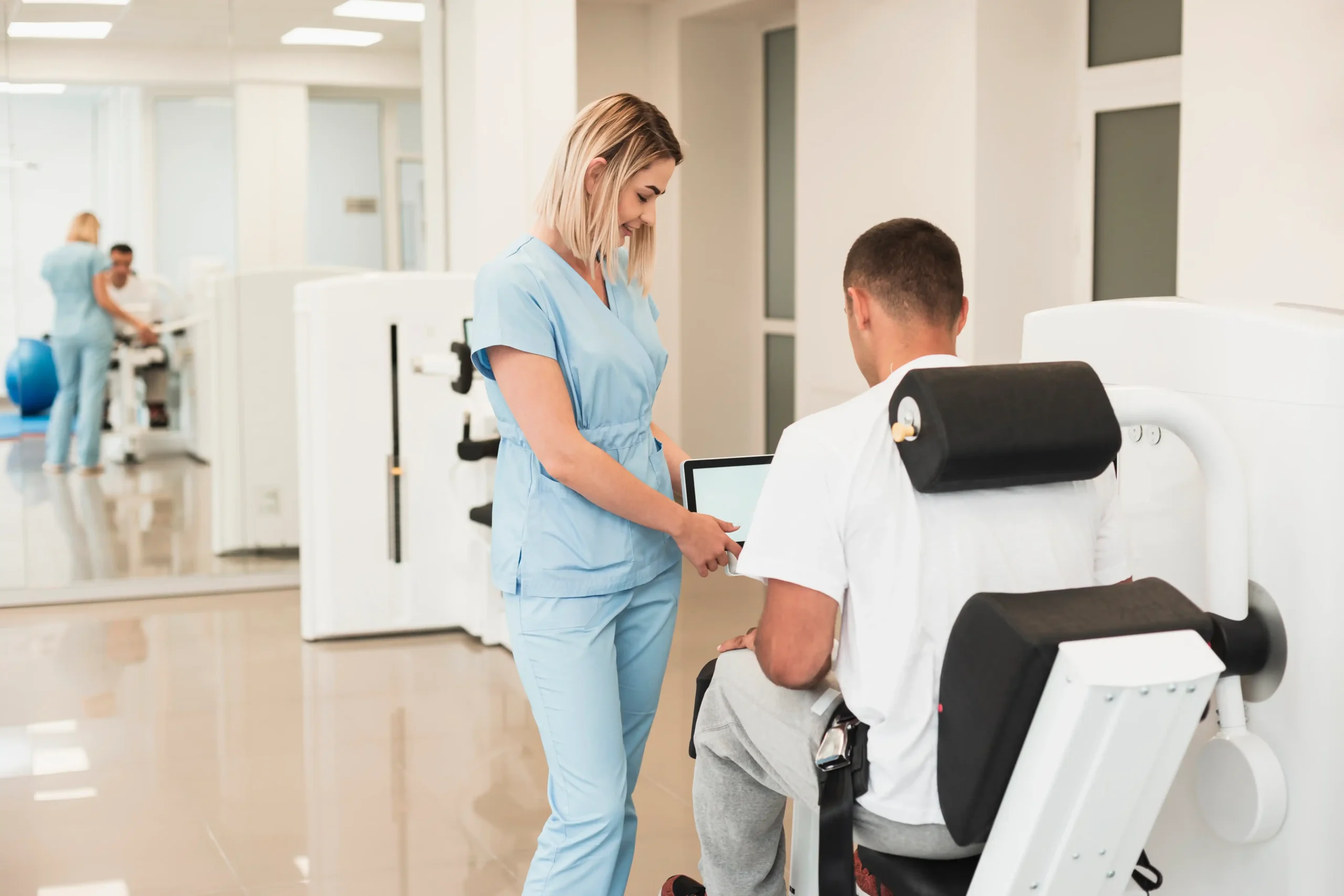 Cómo saber si una clínica de rehabilitación en Madrid cumple con la normativa sanitaria